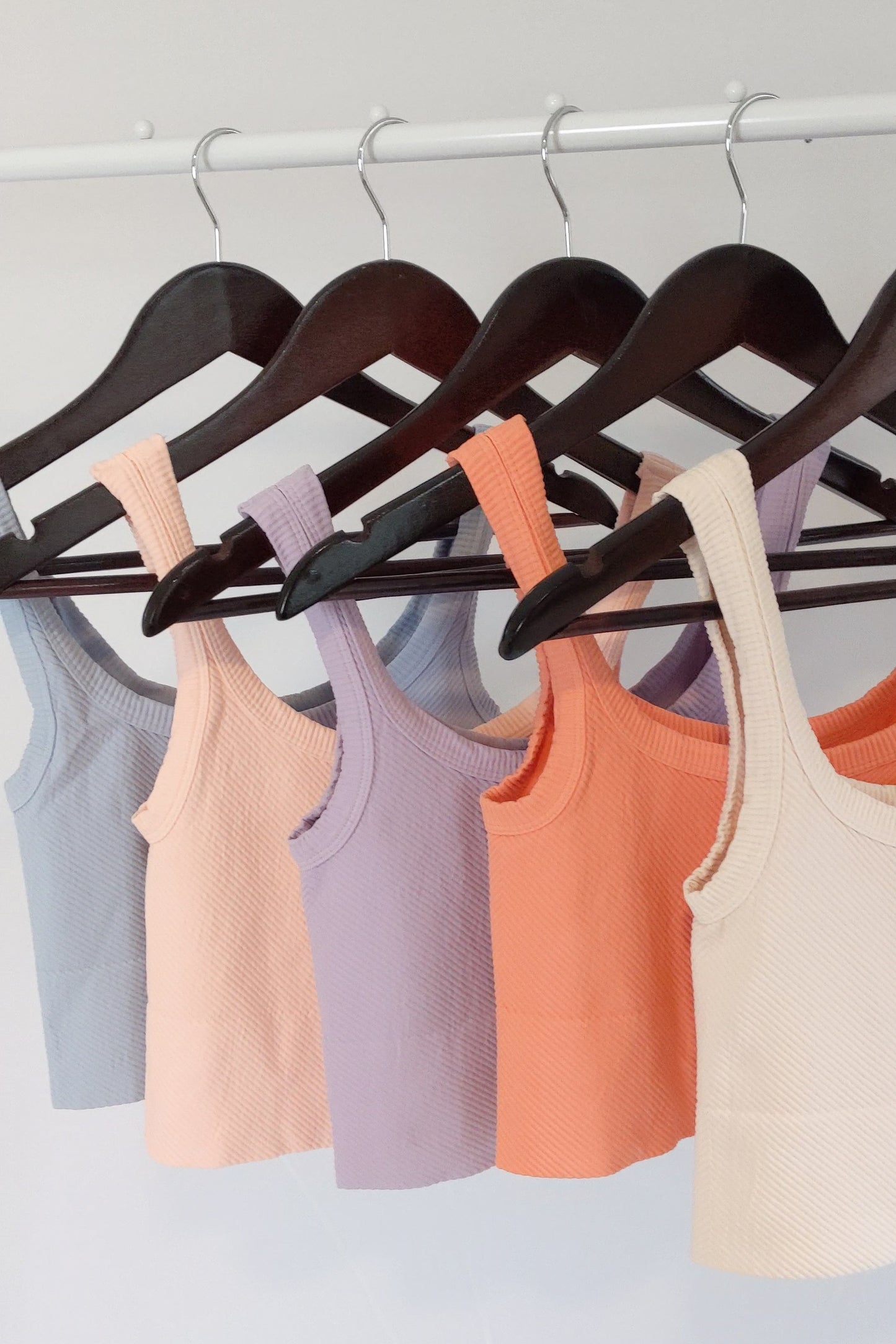 Day to Night Seamless Tank